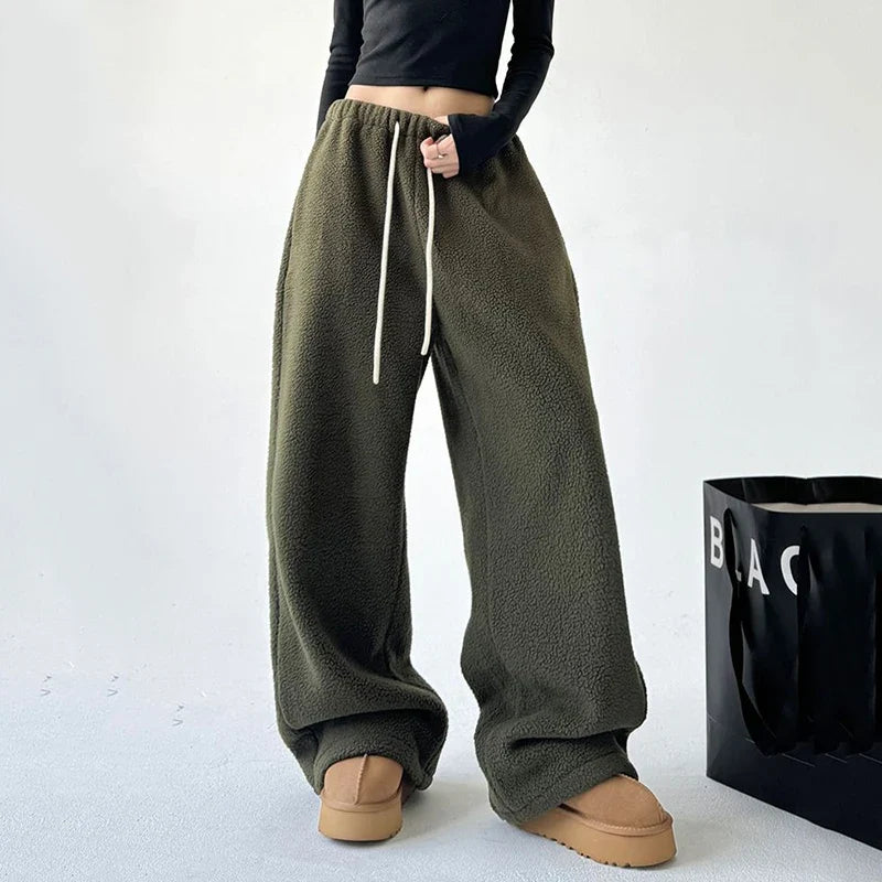Soho Lounge Fleece Sweatpants — Oversized Relaxed Fit 4