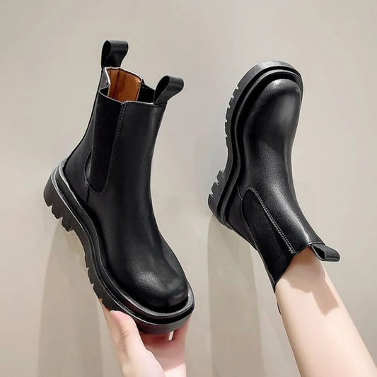 Women's Chunky Sole Chelsea Boots — Slip-On Flat 1