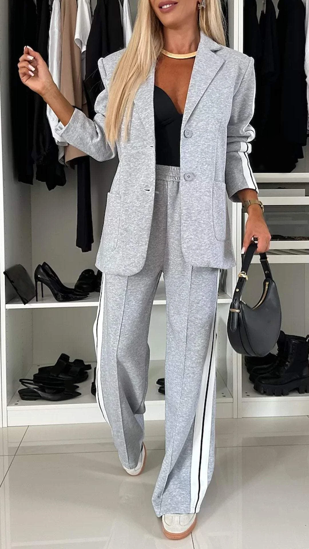 Women's Casual Office Suit Set — Blazer & Wide Leg Trousers 1