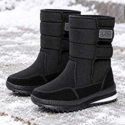 Fleece-Lined High-Top Snow Boots in Black