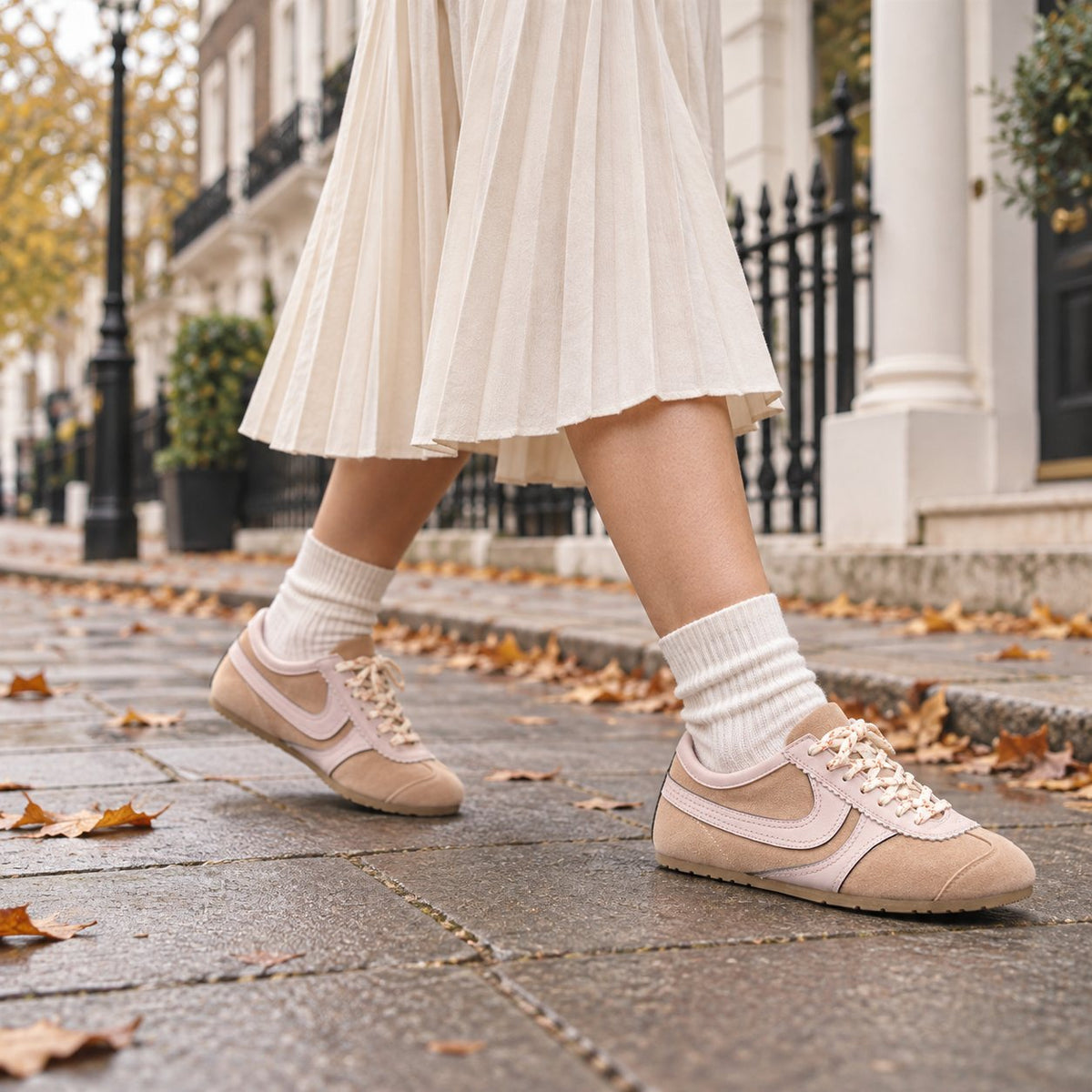 Retro Suede-Look Sneakers for Women in Pink
