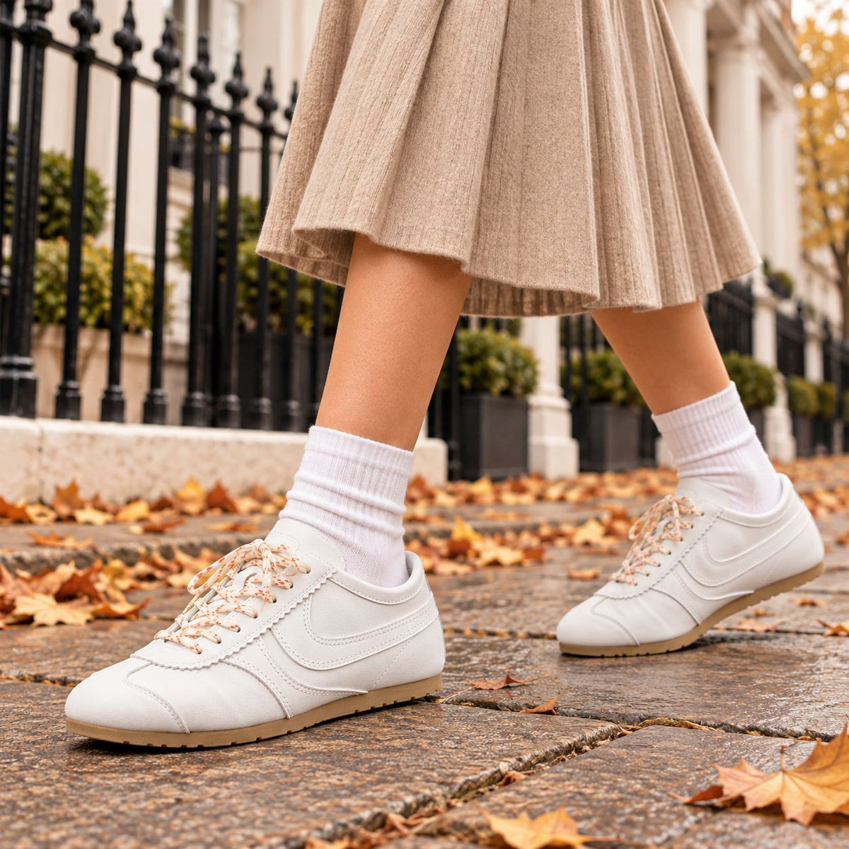 Retro Suede-Look Sneakers for Women in White