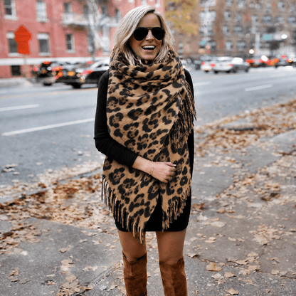 Leopard Print Blanket Scarf — Women's Tasselled Wrap 1